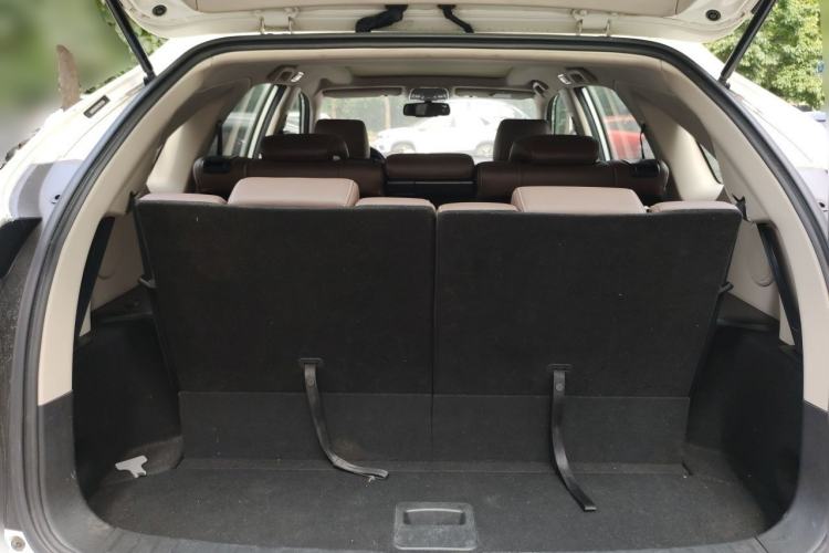 Used BYD S7 2015 2.0T Upgraded Automatic Luxury Version Trunk