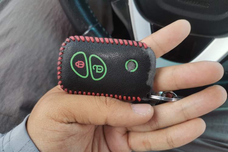 Used BYD S7 2015 2.0T Upgraded Automatic Luxury Version Vehicle Key
