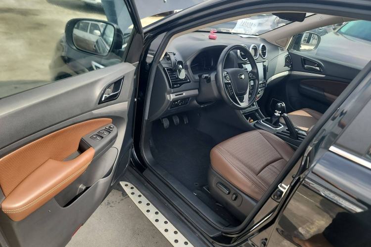 Used BYD S7 2016 1.5T Manual Luxury Edition Driver Seat
