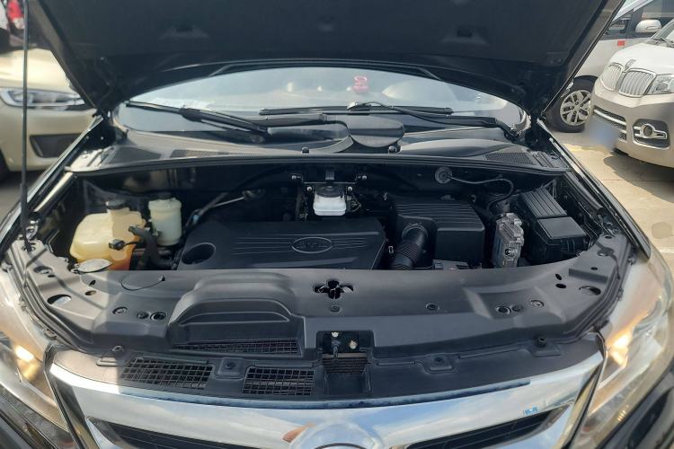 Used BYD S7 2016 1.5T Manual Luxury Edition Engine Bay