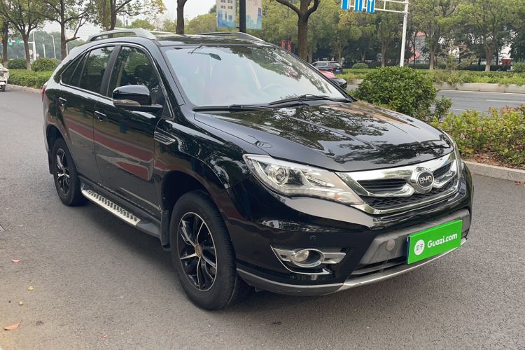 Used BYD S7 2016 1.5T Manual Luxury Edition Front Right 45 Deg