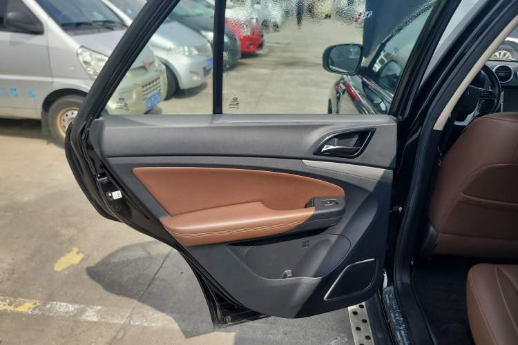 Used BYD S7 2016 1.5T Manual Luxury Edition Left Rear Door Interior