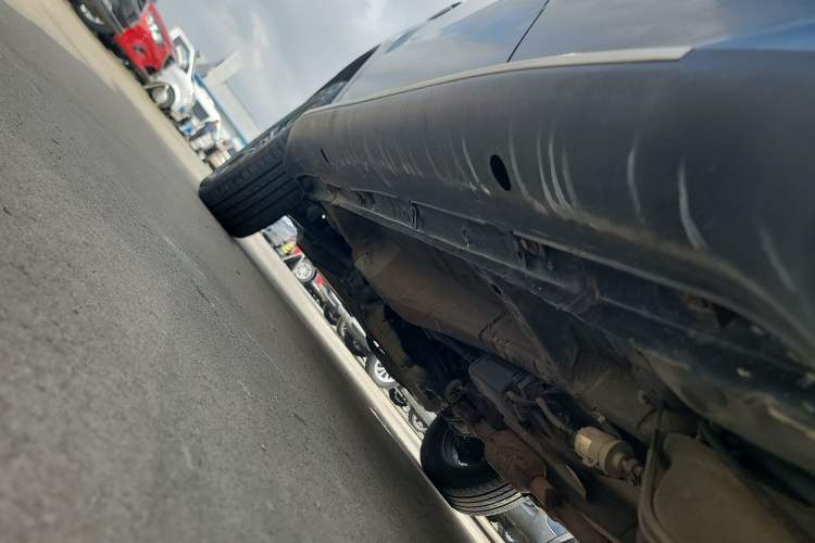 Used BYD S7 2016 1.5T Manual Luxury Edition Left Side Sill