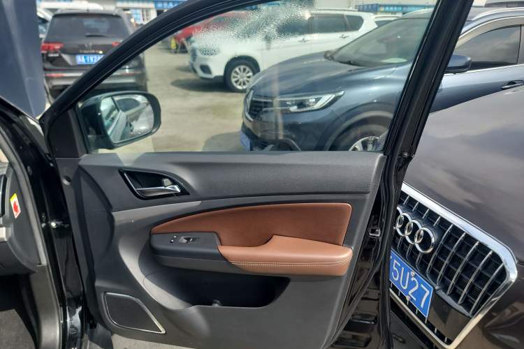 Used BYD S7 2016 1.5T Manual Luxury Edition Right Front Door Interior