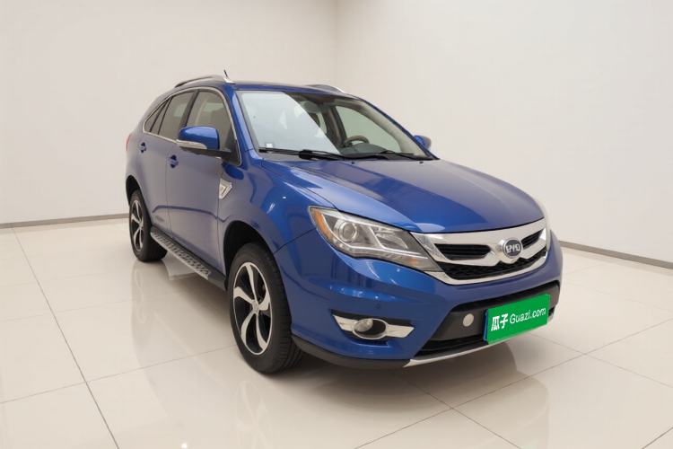 Used BYD S7 2016 2.0T Automatic Flagship Version Front Right 45 Deg