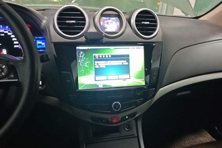 Used BYD S7 2016 1.5T Manual Luxury Edition Audio And AC Panel