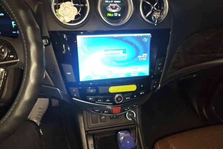 Used BYD S7 2016 2.0T Automatic Flagship Plus Audio And AC Panel