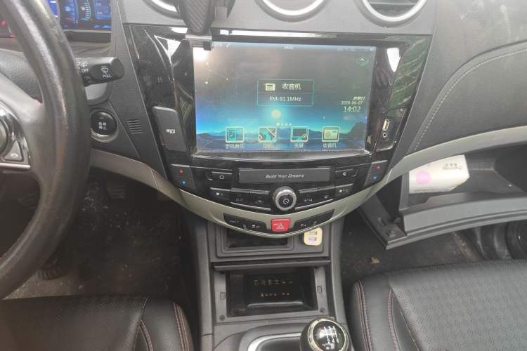 Used BYD S7 2016 1.5T Manual Luxury Edition Audio And AC Panel