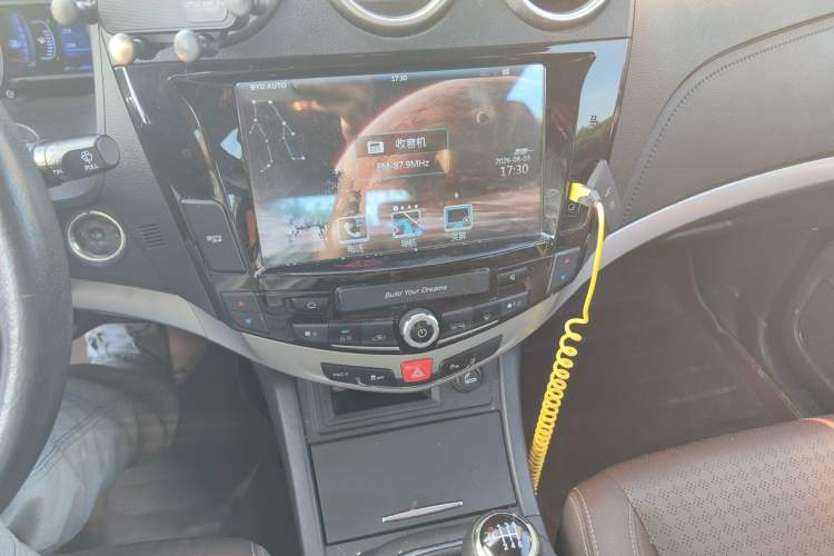 Used BYD S7 2016 1.5T Manual Luxury Edition Audio And AC Panel