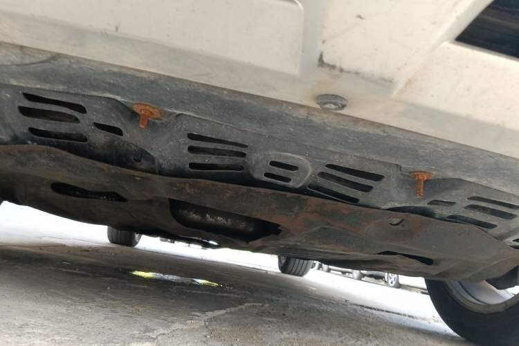 Used BYD S7 2016 2.0T Automatic Prestige Edition Chassis Front