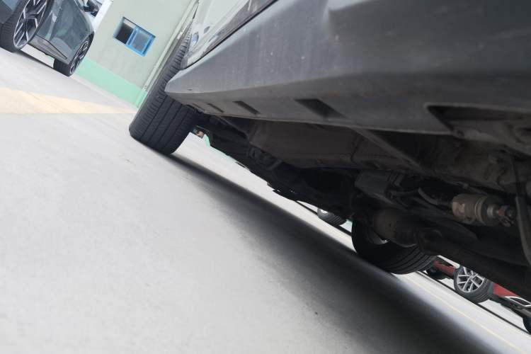 Used BYD S7 2016 2.0T Automatic Prestige Edition Chassis Rear Left
