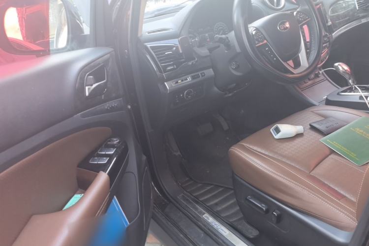 Used BYD S7 2016 2.0T Automatic Prestige Plus Driver Seat