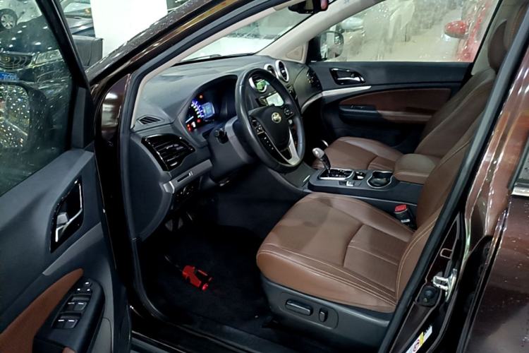 Used BYD S7 2016 2.0T Automatic Prestige Edition Driver Seat
