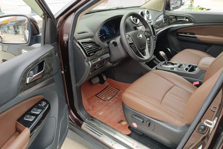 Used BYD S7 2016 2.0T Automatic Prestige Plus Driver Seat