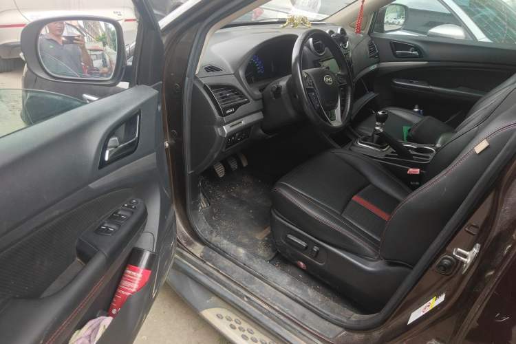 Used BYD S7 2016 1.5T Manual Luxury Edition Driver Seat