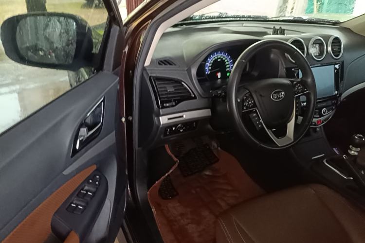Used BYD S7 2016 1.5T Manual Luxury Edition Driver Seat