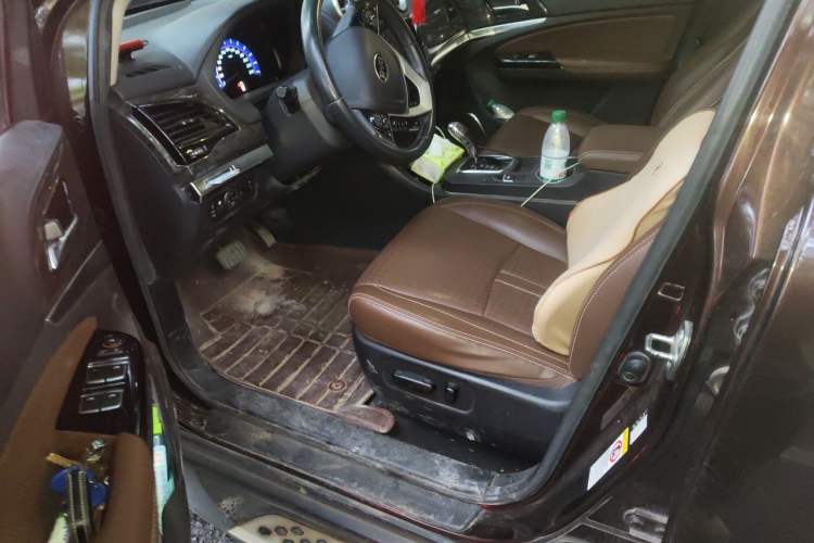 Used BYD S7 2016 2.0T Automatic Prestige Edition Driver Seat