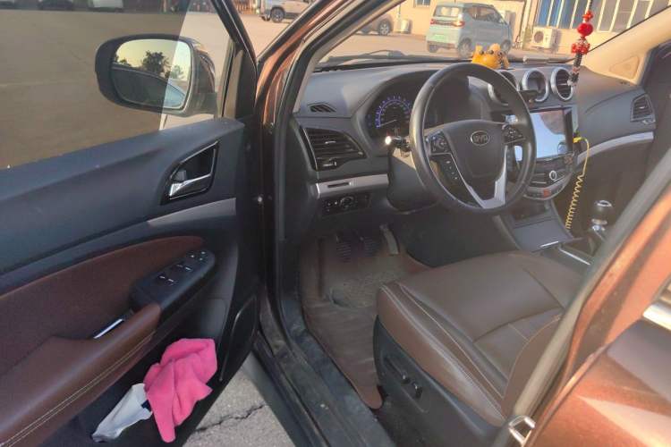 Used BYD S7 2016 1.5T Manual Luxury Edition Driver Seat