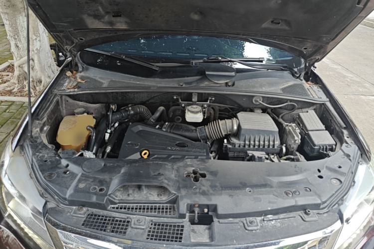 Used BYD S7 2016 2.0T Automatic Prestige Plus Engine Bay