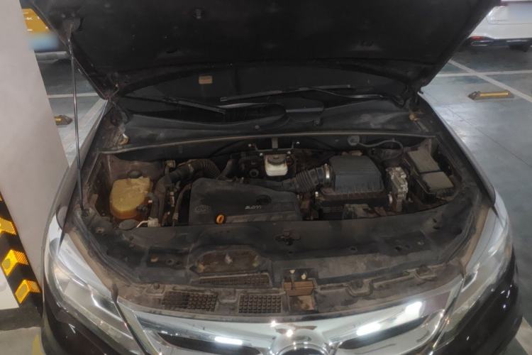 Used BYD S7 2016 2.0T Automatic Prestige Plus Engine Bay