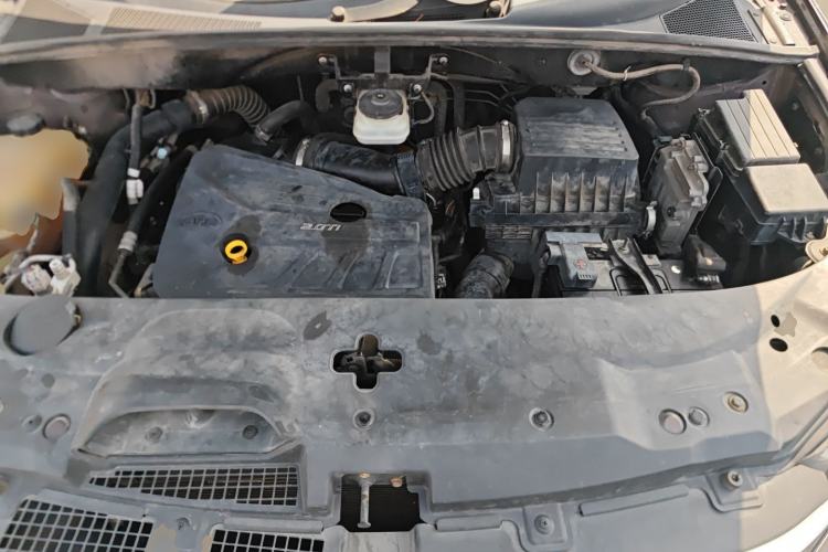 Used BYD S7 2016 2.0T Automatic Prestige Edition Engine Bay