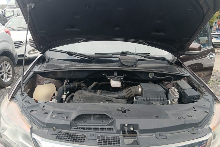 Used BYD S7 2016 2.0T Automatic Prestige Edition Engine Bay