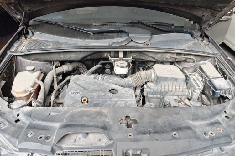 Used BYD S7 2016 2.0T Automatic Prestige Edition Engine Bay