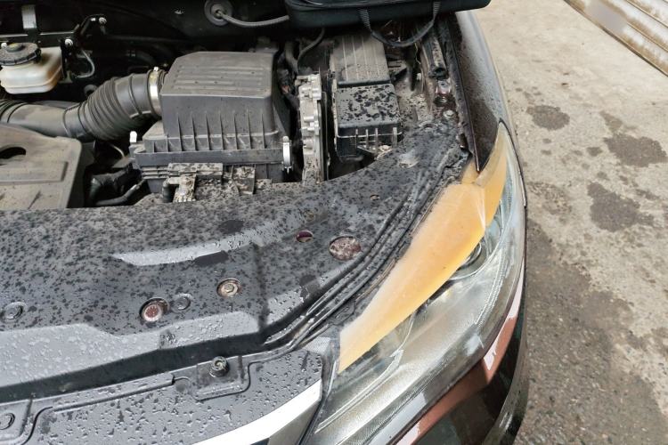 Used BYD S7 2016 2.0T Automatic Prestige Plus Engine Bay Left
