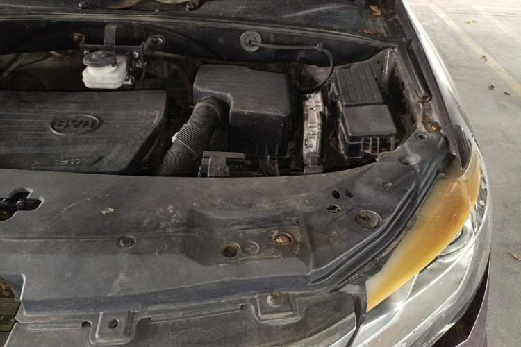 Used BYD S7 2016 1.5T Manual Luxury Edition Engine Bay Left