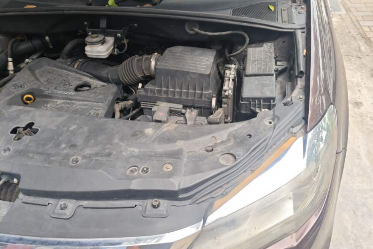 Used BYD S7 2016 2.0T Automatic Flagship Plus Engine Bay Left