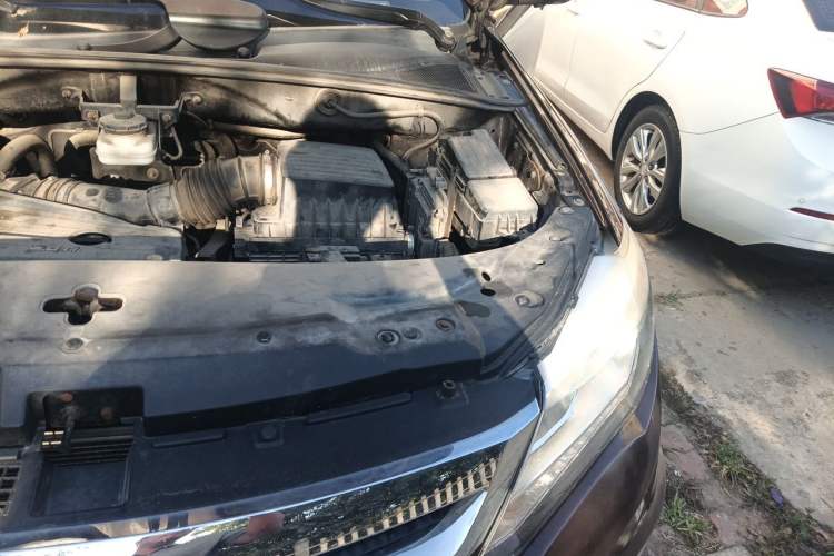 Used BYD S7 2016 2.0T Automatic Prestige Plus Engine Bay Left