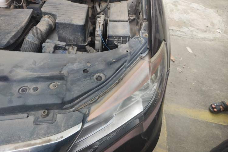 Used BYD S7 2016 1.5T Manual Luxury Edition Engine Bay Left