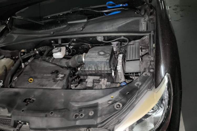 Used BYD S7 2016 2.0T Automatic Flagship Plus Engine Bay Left