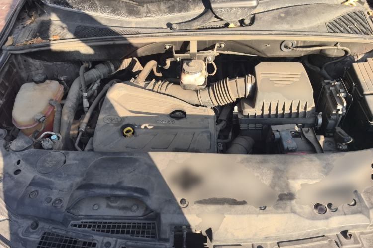 Used BYD S7 2016 2.0T Automatic Prestige Plus Engine Bay