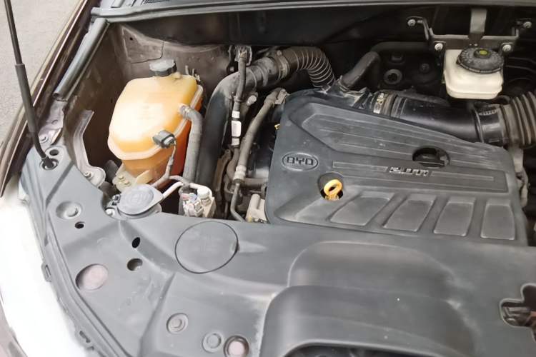 Used BYD S7 2016 2.0T Automatic Flagship Plus Engine Bay Right