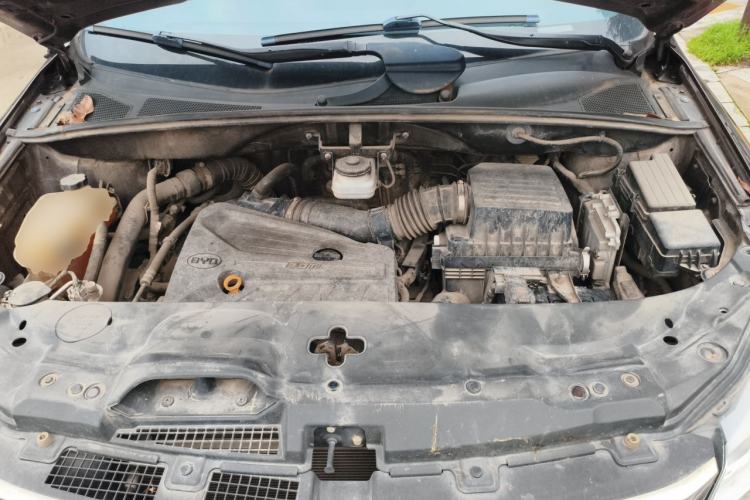 Used BYD S7 2016 2.0T Automatic Prestige Plus Engine Bay