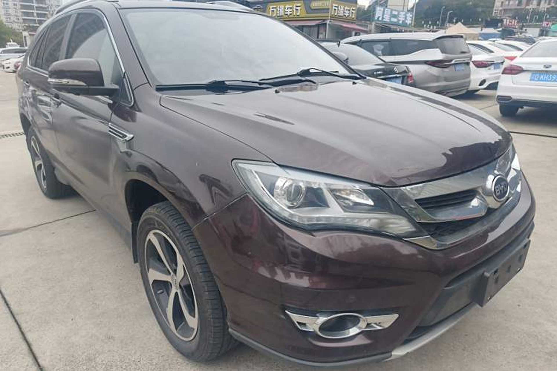 Used BYD S7 2016 2.0T Automatic Prestige Plus Exterior 1