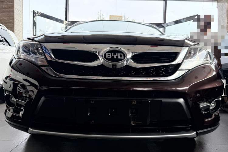 Used BYD S7 2016 2.0T Automatic Prestige Plus Exterior 1
