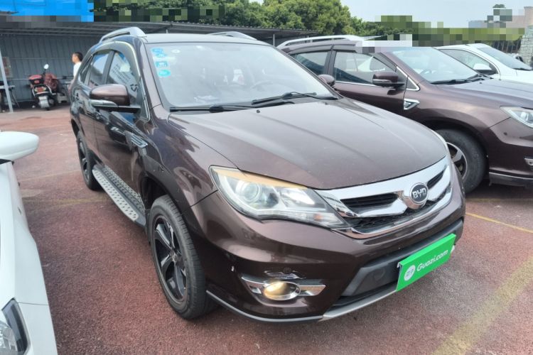 Used BYD S7 2016 2.0T Automatic Prestige Plus Exterior 1