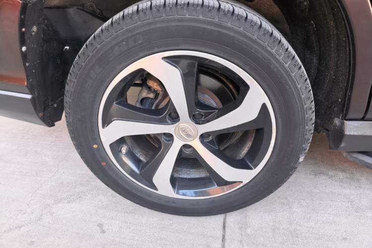 Used BYD S7 2016 2.0T Automatic Prestige Edition Exterior 2
