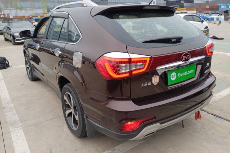 Used BYD S7 2016 2.0T Automatic Prestige Plus Exterior 2