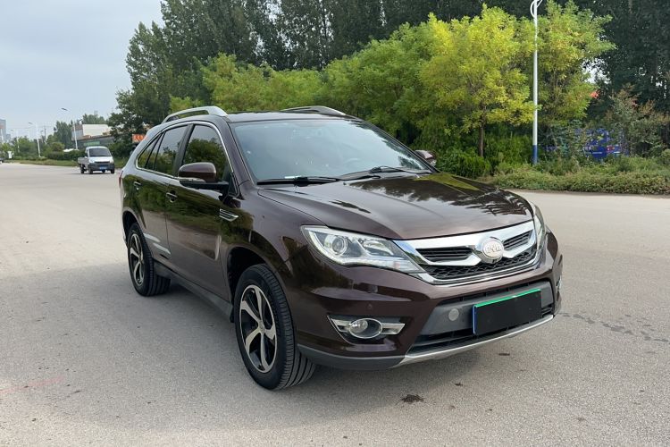 Used BYD S7 2016 2.0T Automatic Prestige Plus Exterior 2