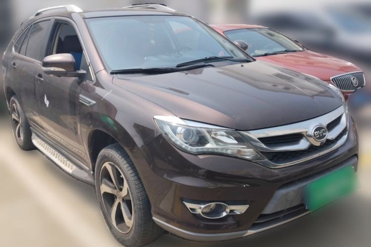 Used BYD S7 2016 2.0T Automatic Prestige Plus Exterior 2