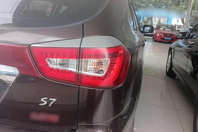 Used BYD S7 2016 2.0T Automatic Prestige Plus Exterior 3