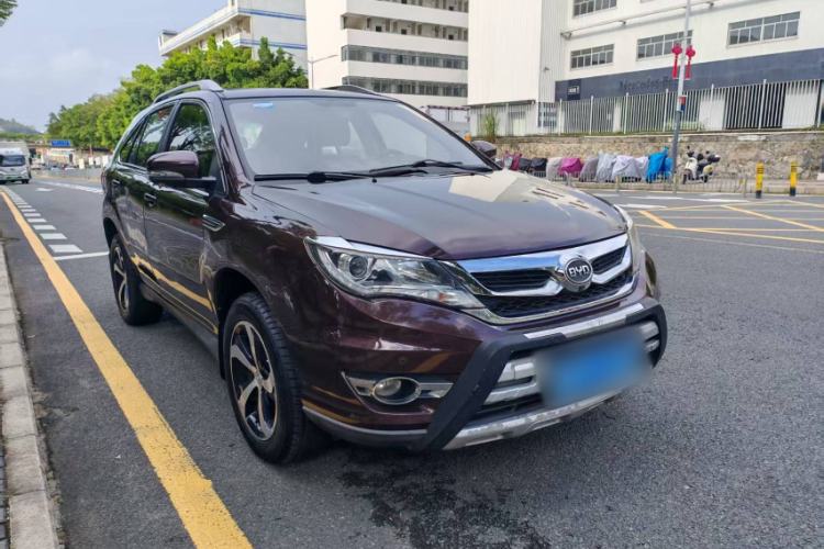 Used BYD S7 2016 2.0T Automatic Prestige Edition Exterior 3