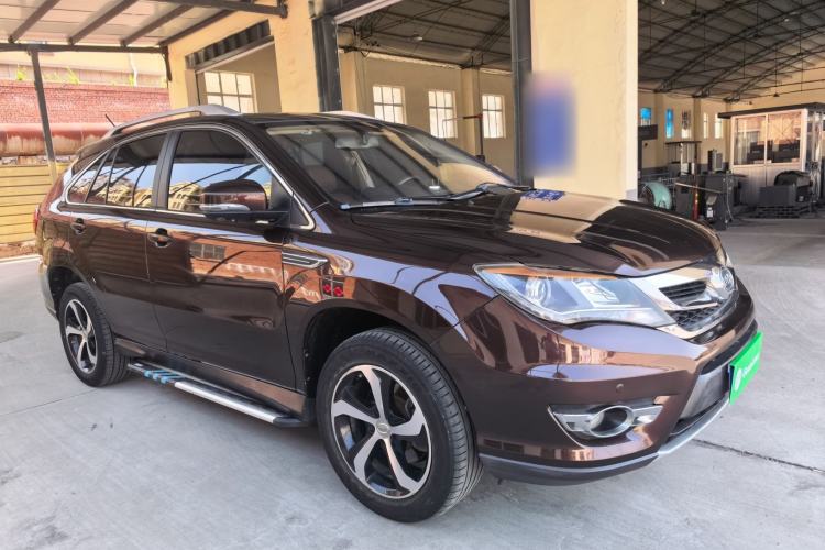 Used BYD S7 2016 2.0T Automatic Prestige Edition Exterior 3