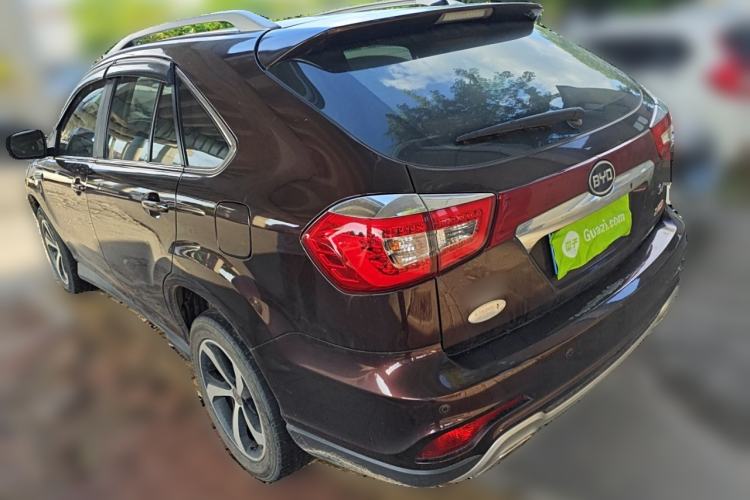 Used BYD S7 2016 2.0T Automatic Prestige Plus Exterior 3