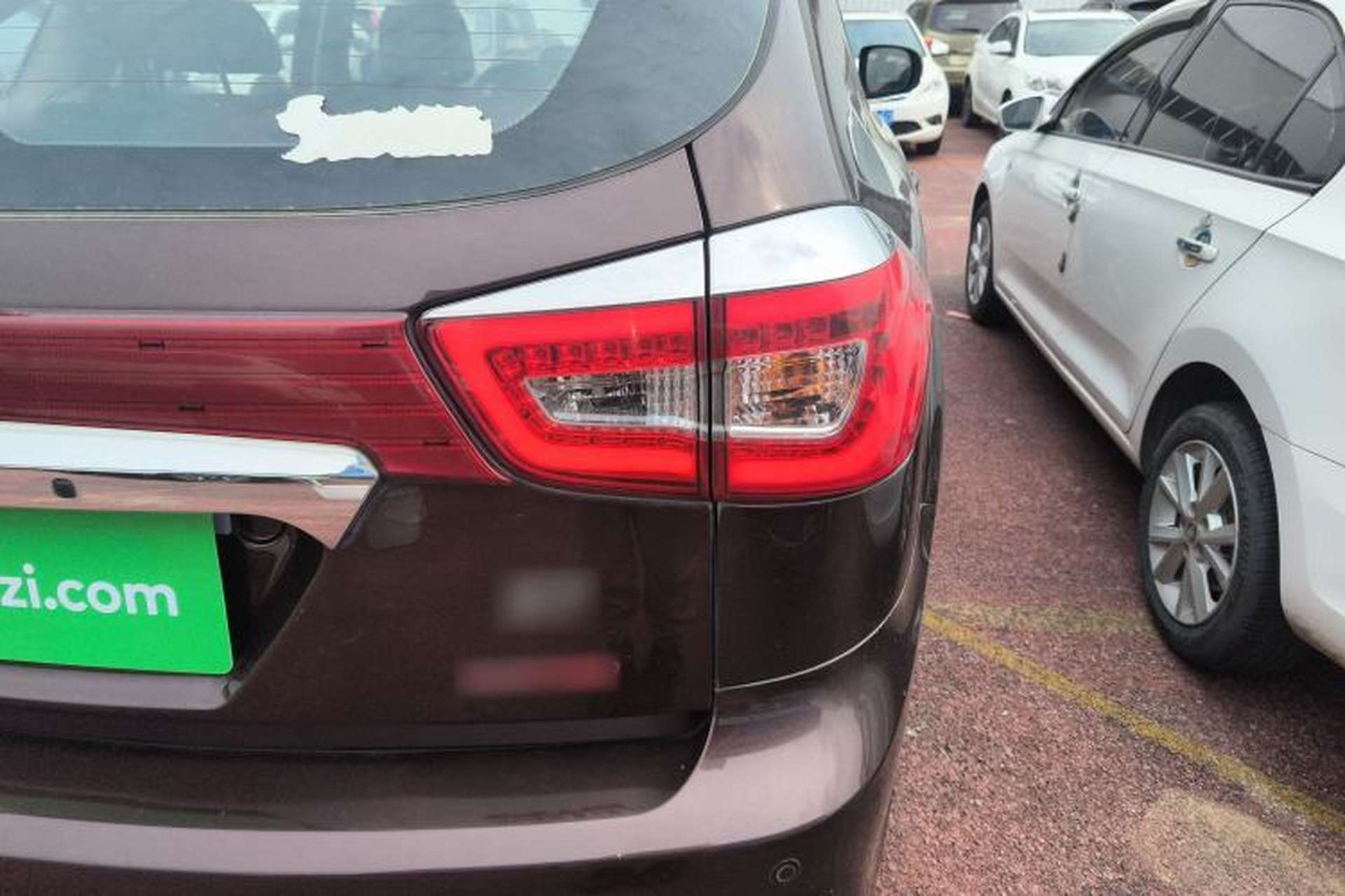 Used BYD S7 2016 2.0T Automatic Prestige Plus Exterior 3