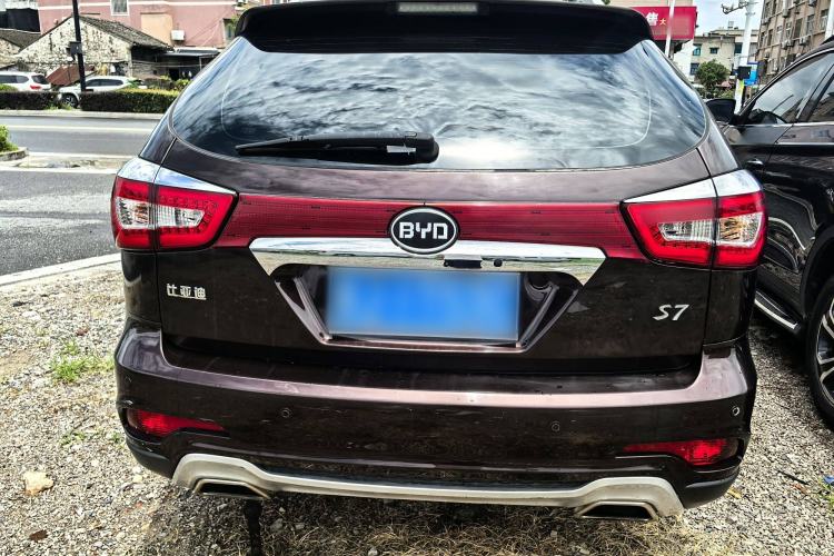 Used BYD S7 2016 1.5T Manual Luxury Edition Exterior 4