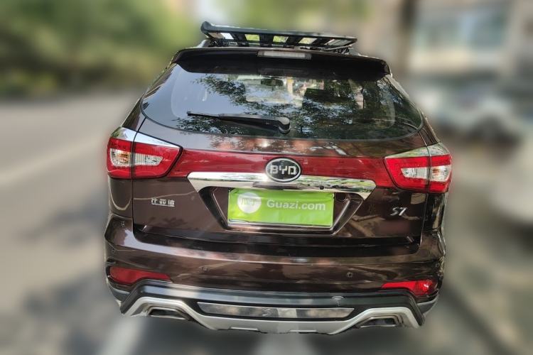 Used BYD S7 2016 2.0T Automatic Prestige Plus Exterior 4